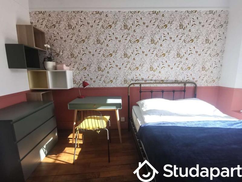 Chambre - 9 m² - 1 pièce