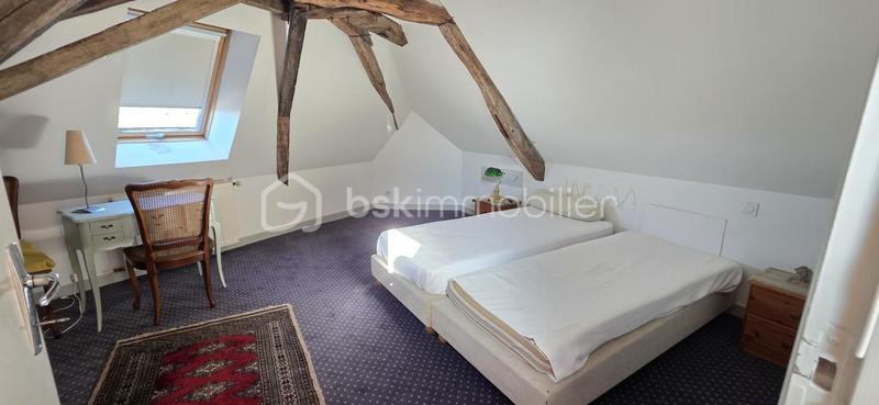 Maison de bourg - 317 m² - 8 pièces