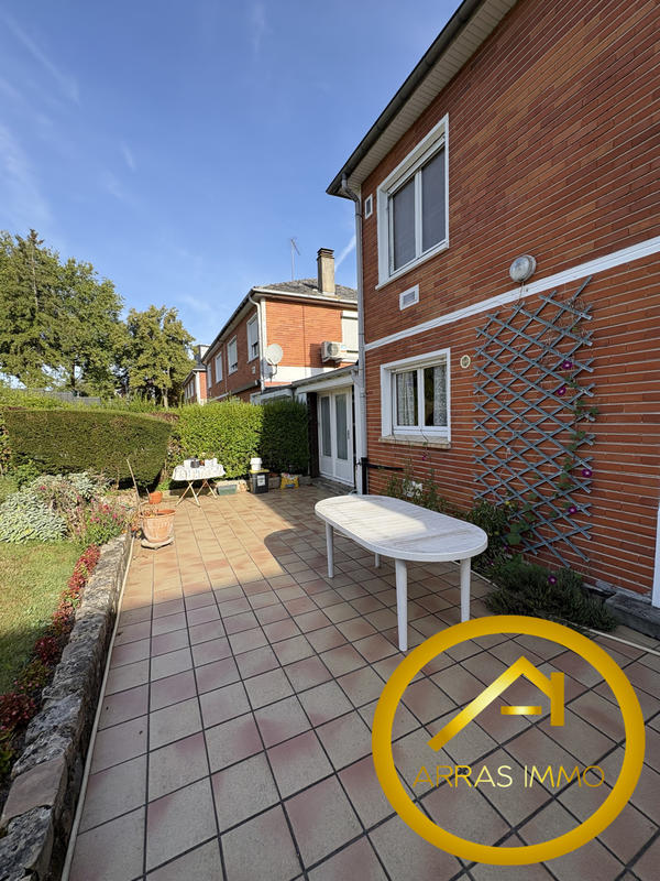 Maison - 80 m² - 4 pièces