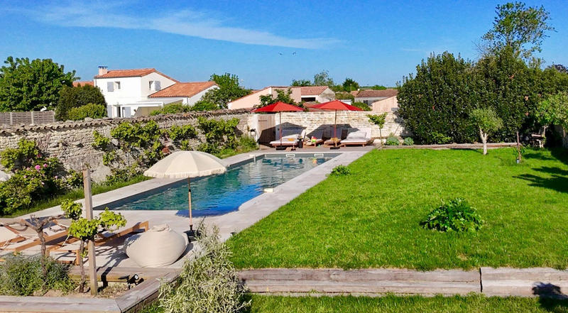 Maison - 207 m² - 9 pièces