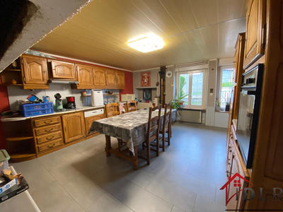 Maison - 145 m² - 6 pièces