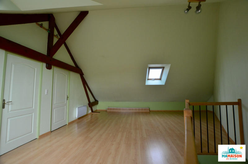 Maison traditionnelle - 230 m² - 6 pièces