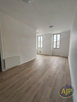 Local d'activité / Entrepôt - 55 m²