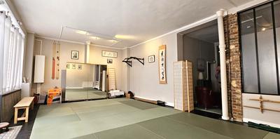 Fonds de commerce - Magasins - 75 m²