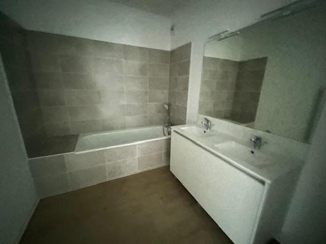 Appartement - 76 m² - 4 pièces