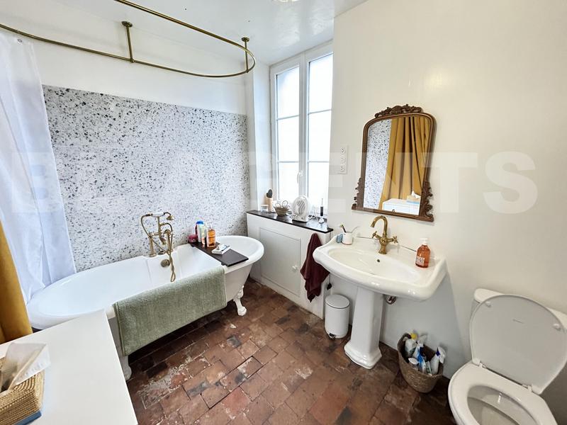 Maison - 102 m² - 4 pièces