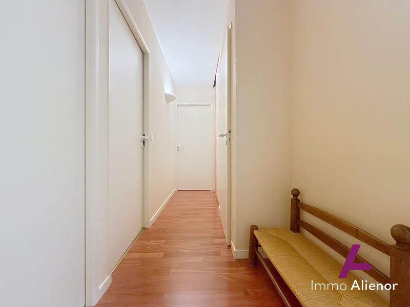 Appartement - 106 m² - 4 pièces