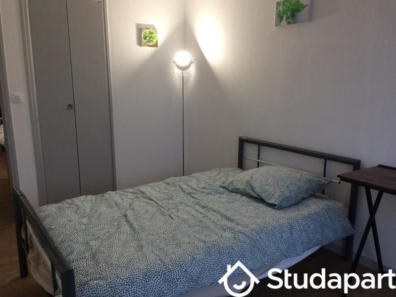 Chambre - 10 m² - 1 pièce