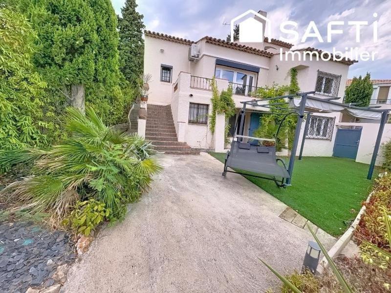 Maison - 198 m² - 8 pièces