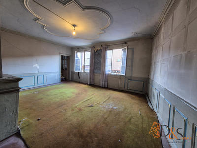 Maison ancienne - 530 m² - 15 pièces