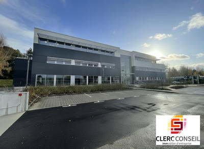 Bureau - 369 m²