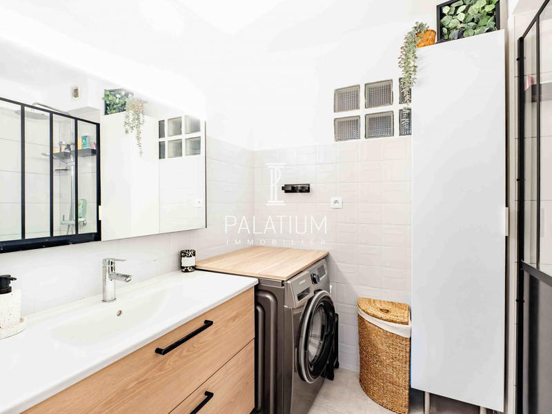 Maison - 210 m² - 8 pièces