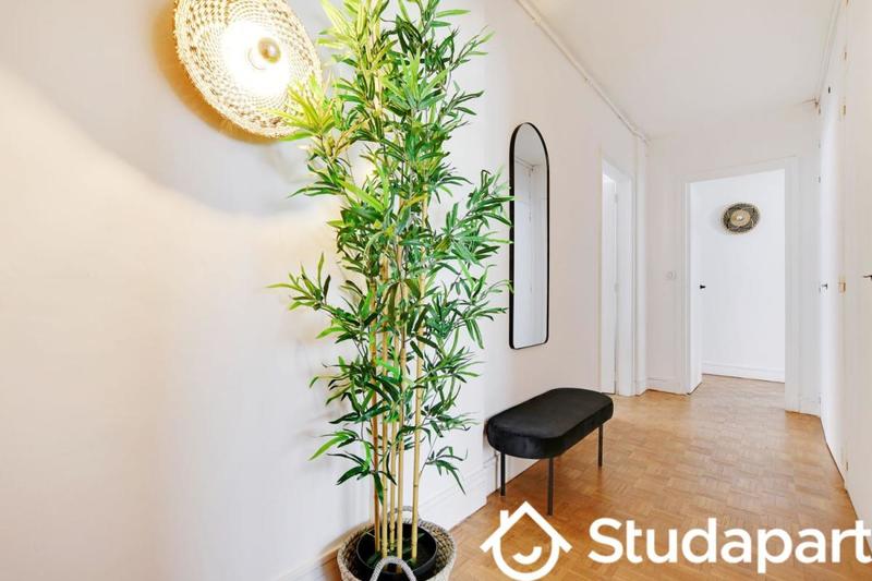 Chambre - 11 m² - 1 pièce