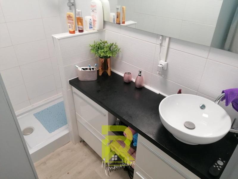 Propriété - 83 m² - 4 pièces