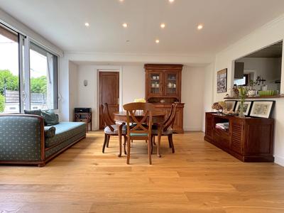 Maison ancienne - 189 m² - 8 pièces