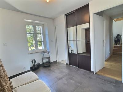 Maison - 212 m² - 5 pièces