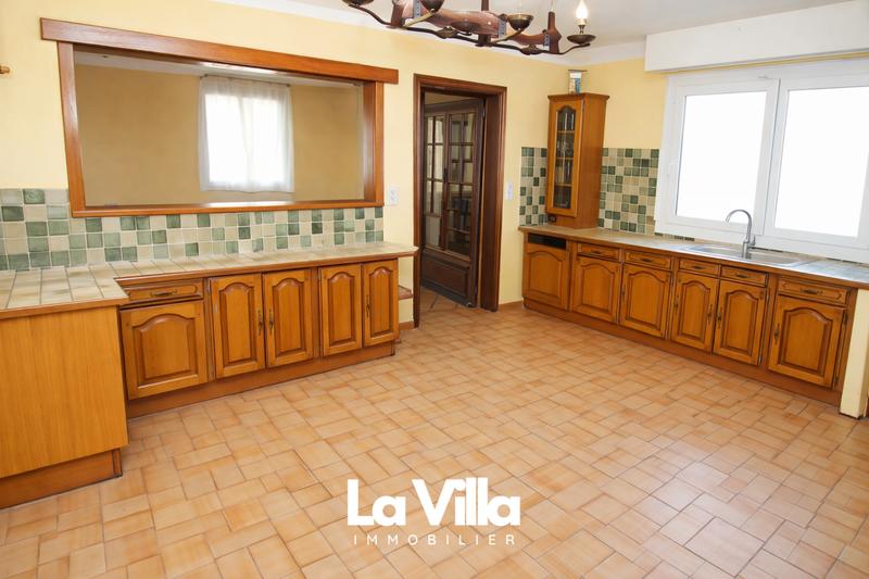 Maison - 366 m² - 14 pièces