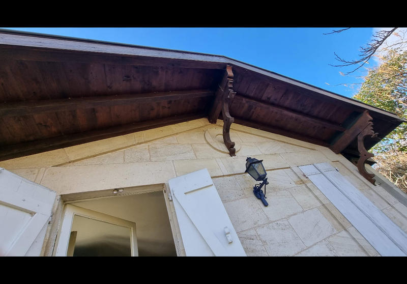 Maison en pierre - 460 m² - 16 pièces