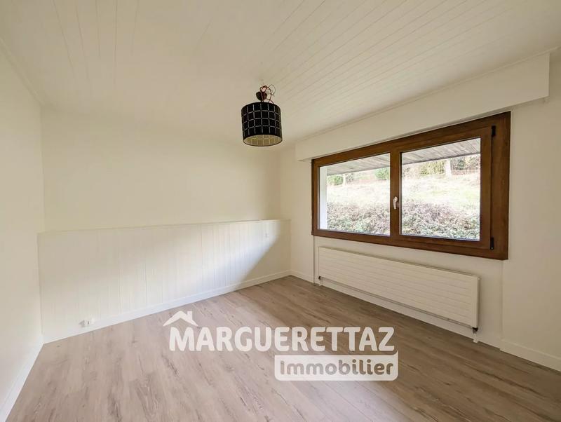 Villa - 214 m² - 6 pièces