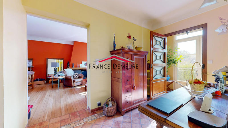 Maison - 178 m² - 8 pièces