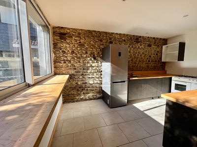 Maison - 77 m² - 4 pièces