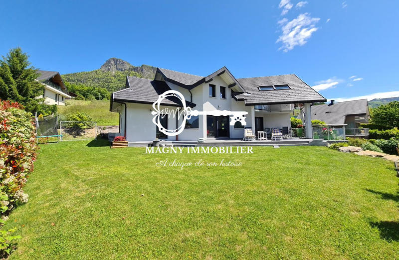 Villa - 185 m² - 6 pièces