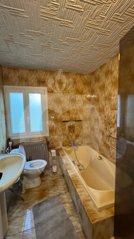 Maison - 96 m² - 5 pièces