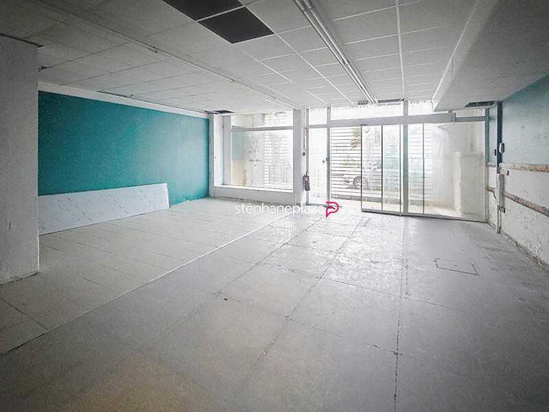 Appartement - 381 m² - 1 pièce