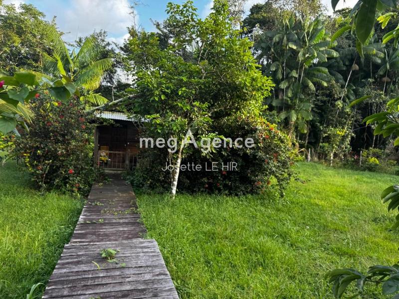 Terrain constructible - 1 560 m²