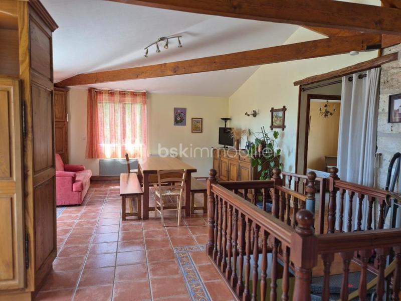 Demeure - 155 m² - 6 pièces