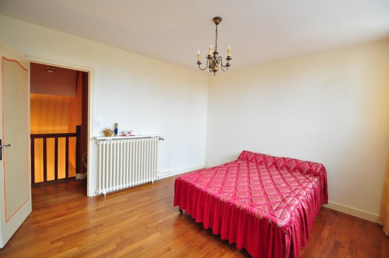 Maison - 130 m² - 7 pièces