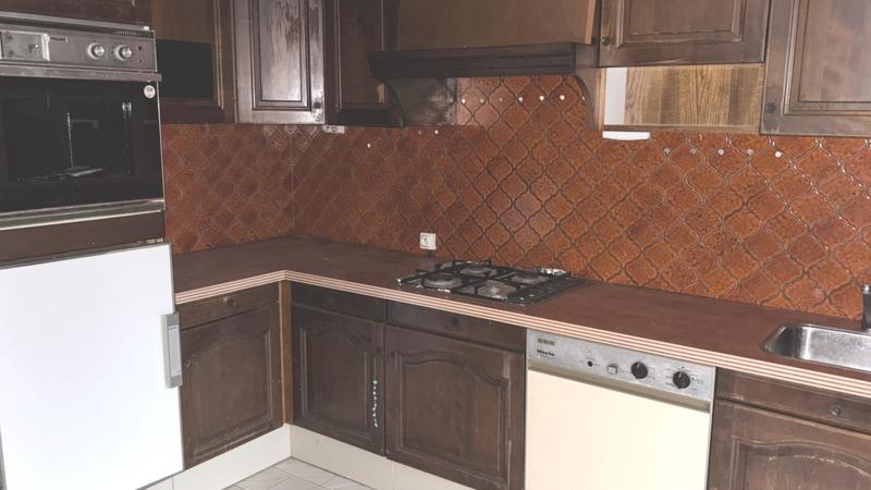 Maison - 217 m² - 9 pièces