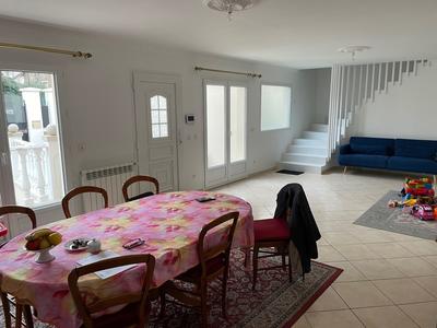 Maison contemporaine - 160 m² - 8 pièces