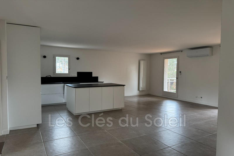 Appartement - 105 m² - 5 pièces