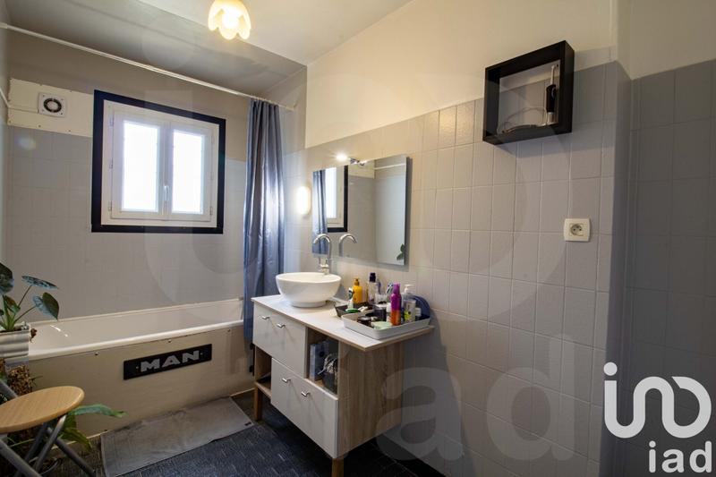 Maison - 163 m² - 9 pièces