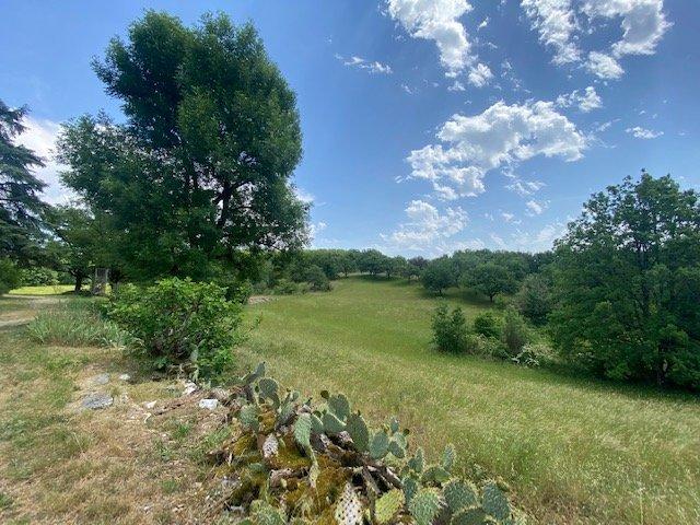 Maison en pierre - 211 m² - 4 pièces