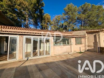 Maison - 122 m² - 4 pièces