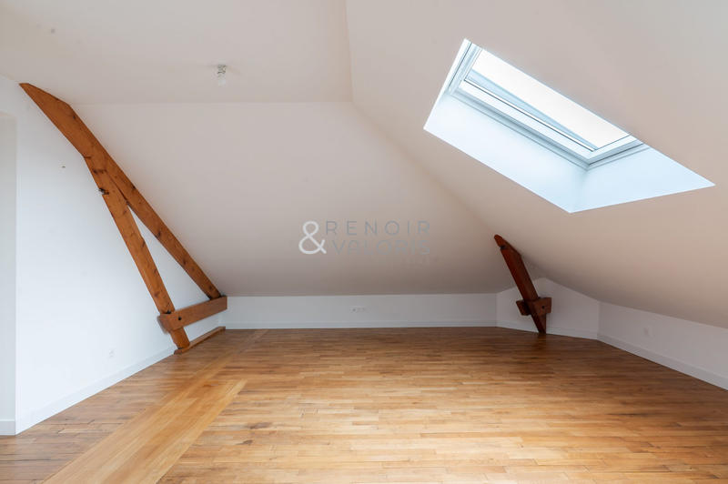 Appartement - 103 m² - 5 pièces