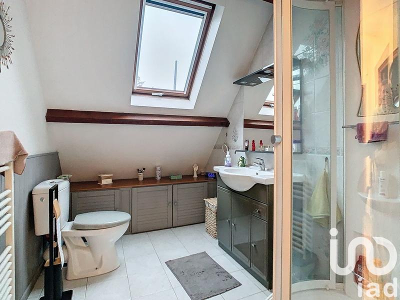 Maison - 181 m² - 8 pièces