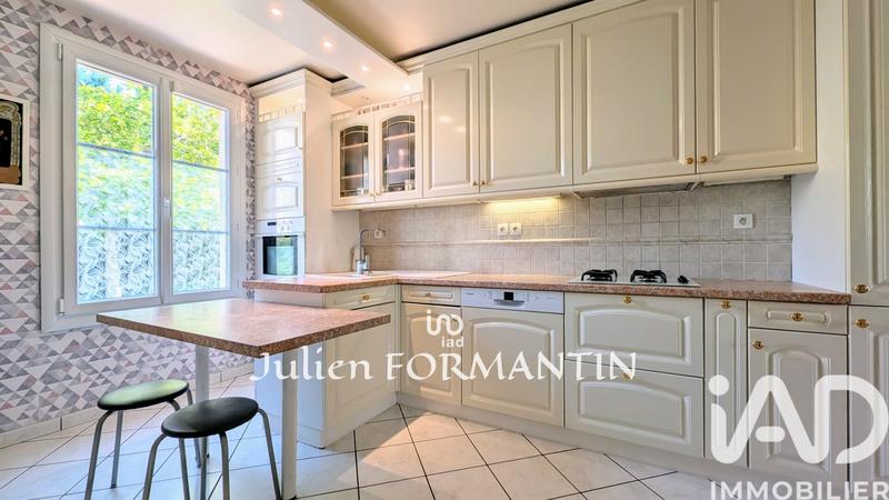 Maison - 140 m² - 5 pièces