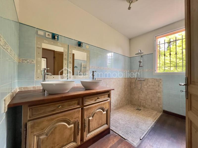 Maison traditionnelle - 126 m² - 5 pièces