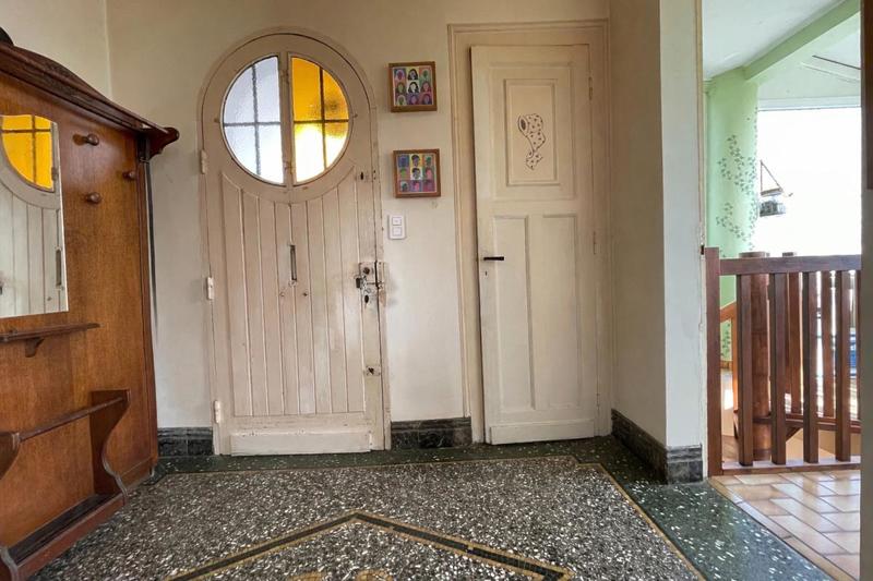 Maison - 213 m² - 10 pièces