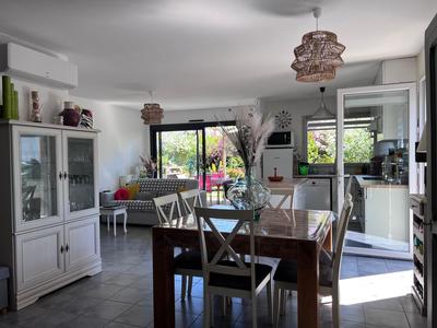 Maison traditionnelle - 100 m² - 4 pièces