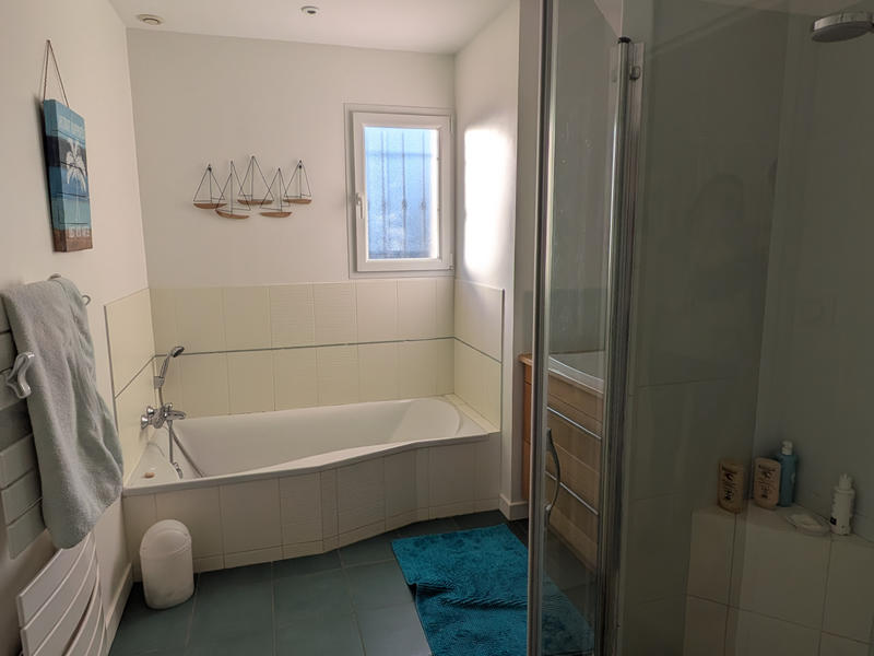 Villa - 201 m² - 6 pièces