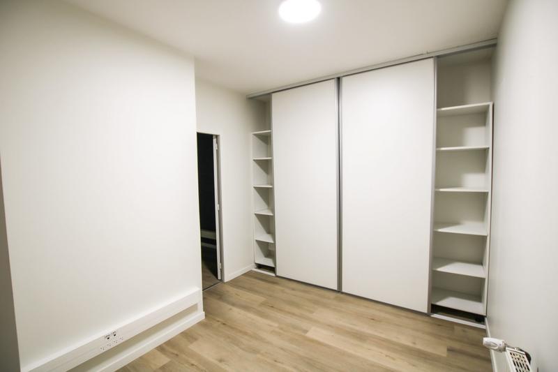 Bureau - 254 m² - 9 pièces