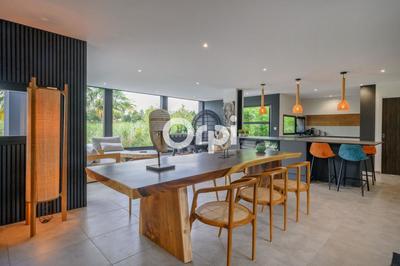 Villa - 185 m² - 5 pièces