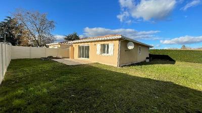 Maison - 90 m² - 4 pièces