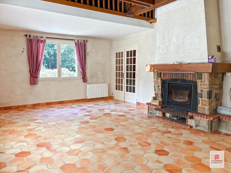 Maison - 203 m² - 8 pièces