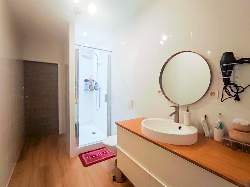 Appartement - 85 m² - 4 pièces