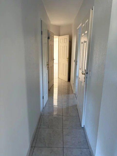 Appartement - 94 m² - 4 pièces